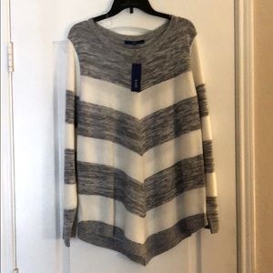 NWT XL Grey and White Sweater